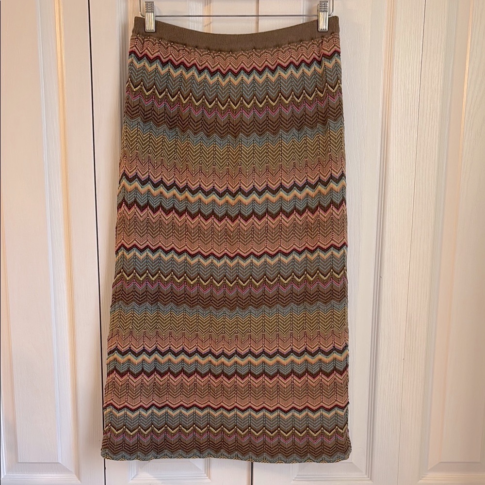 Double D Ranchwear Chevron Flame Stitch Knit Skirt. Size Medium